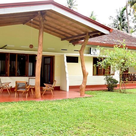 Villa Polhena Матара Екстериор снимка
