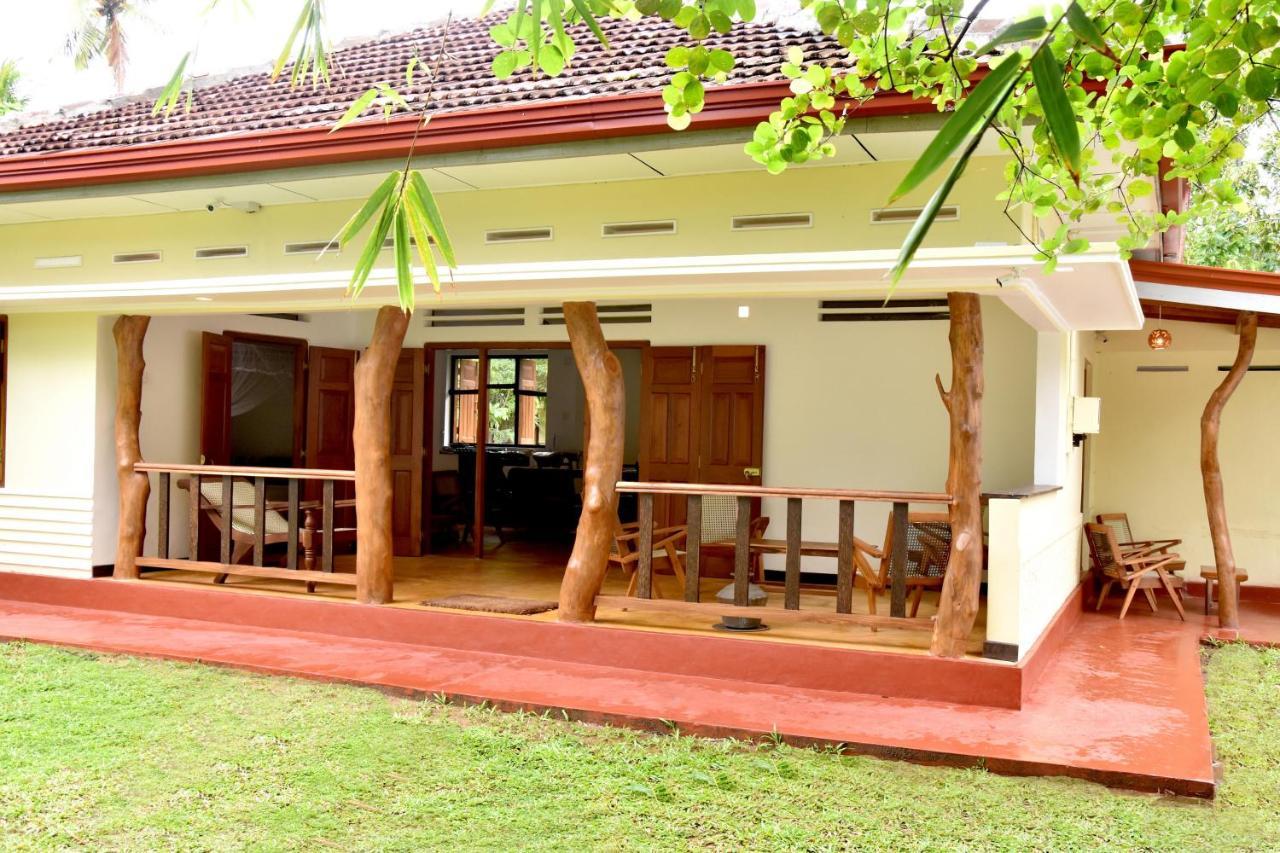 Villa Polhena Матара Екстериор снимка