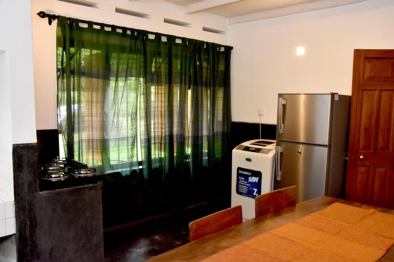 Villa Polhena Матара Екстериор снимка