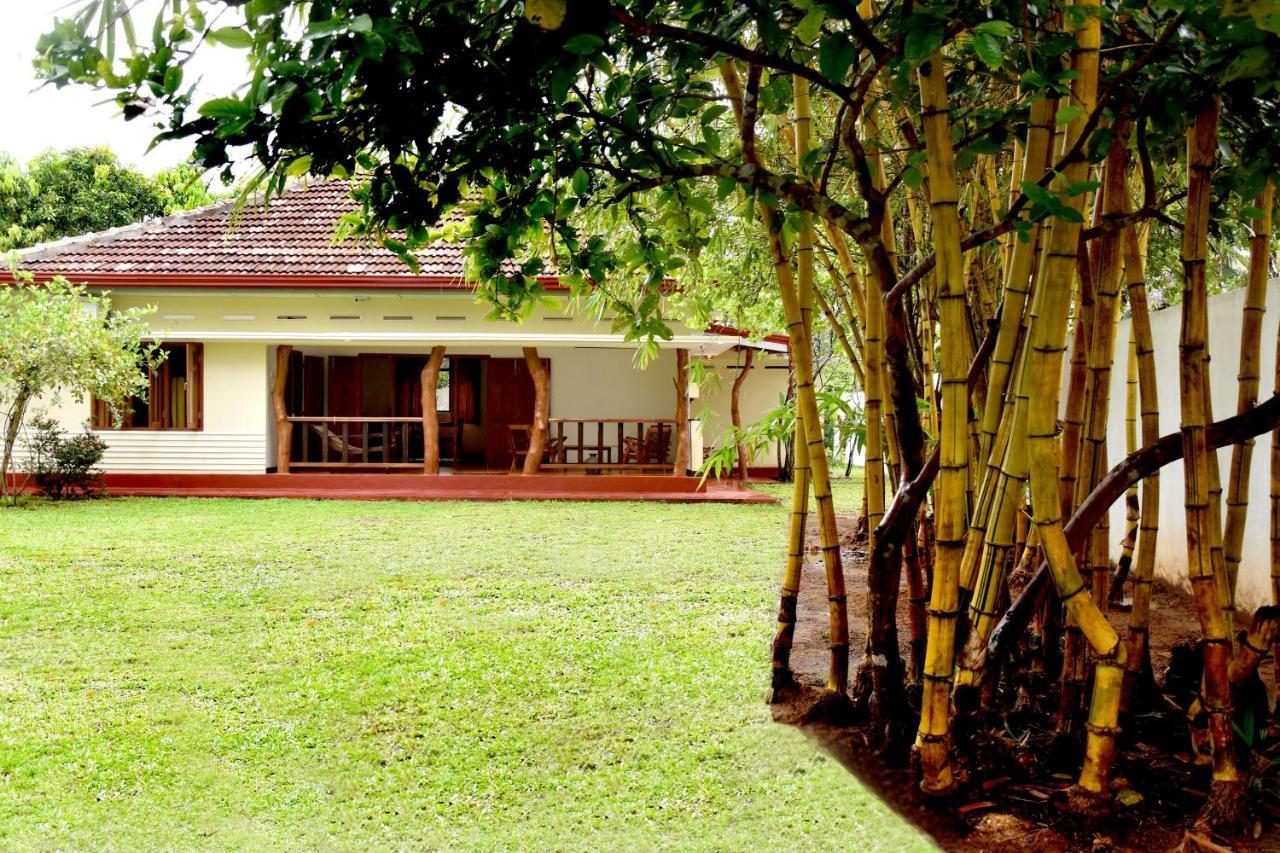 Villa Polhena Матара Екстериор снимка